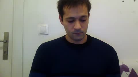 Snapshot of zzzzzzz41 chatting on December 19, 4:46 pm zzzzzzz41 online show from December 19, 4:46 pm