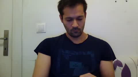 Snapshot of zzzzzzz41 chatting on December 13, 1:01 pm zzzzzzz41 online show from December 13, 1:01 pm