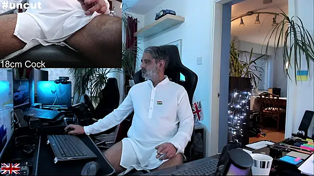 OnlineBossUK online show from November 14, 3:13 pm