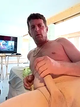 Bigdikwade8 online show from April 17, 6:10 pm