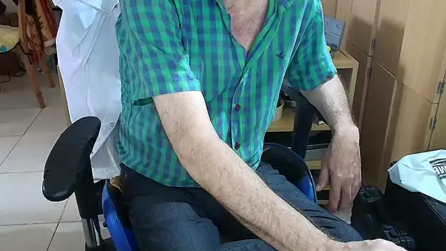 angelgarcia269 online show from April 7, 12:27 pm