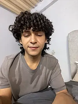 Cherry boy 18 online show from April 21, 5:30 pm