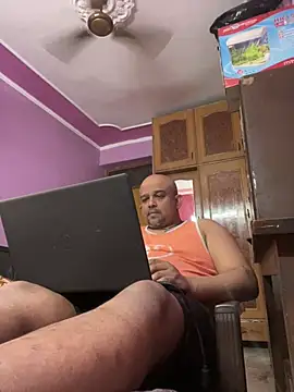 Dick 6inches online show from April 12, 7:54 am