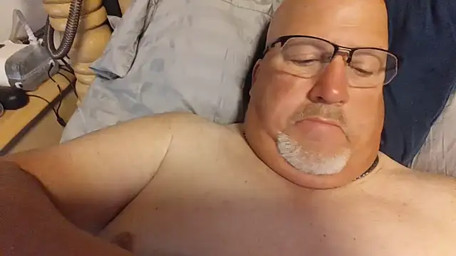 Bigbear0563 online show from June 4, 4:02 pm