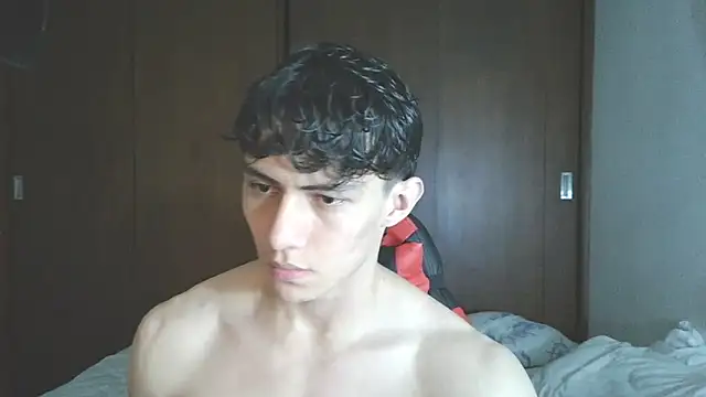 aresholland online show from November 25, 1:07 am