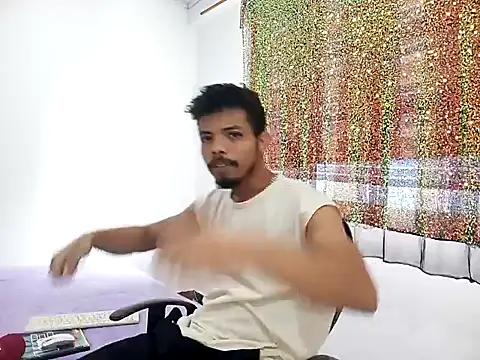 Snapshot of danidiazto2023 chatting on February 11, 5:40 pm danidiazto2023 online show from February 11, 5:40 pm