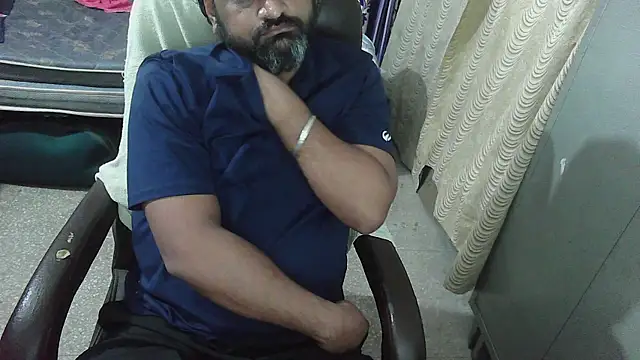 rentarob online show from November 8, 8:06 am