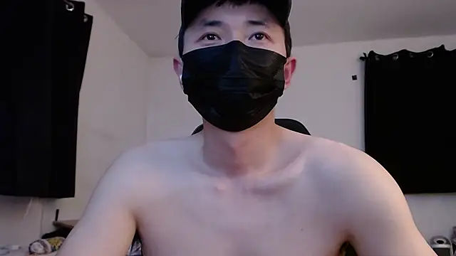 twbobo00715 online show from December 1, 11:30 pm