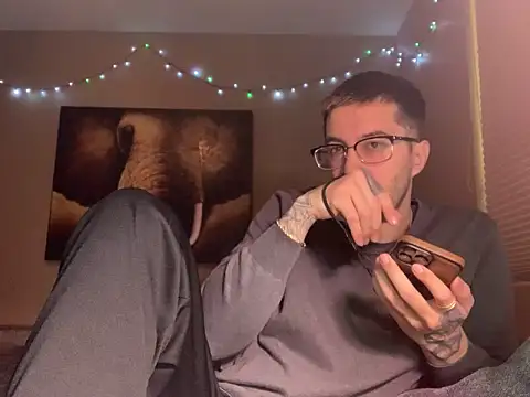 Bwcjoshbanks online show from February 20, 11:23 am