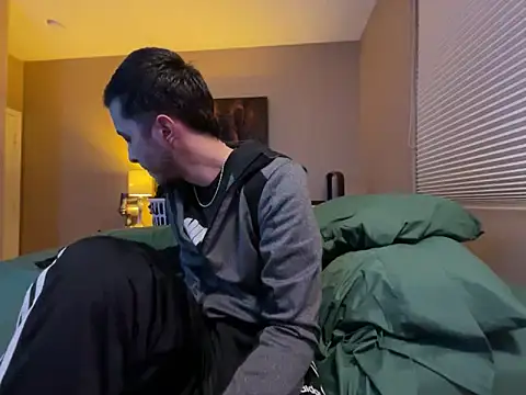 Bwcjoshbanks online show from December 16, 5:27 am