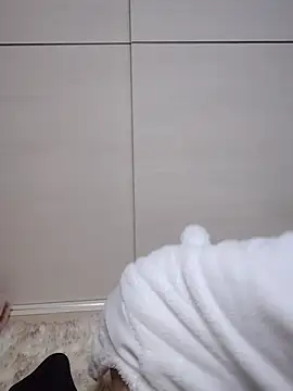 fur love0 online show from January 10, 8:22 pm