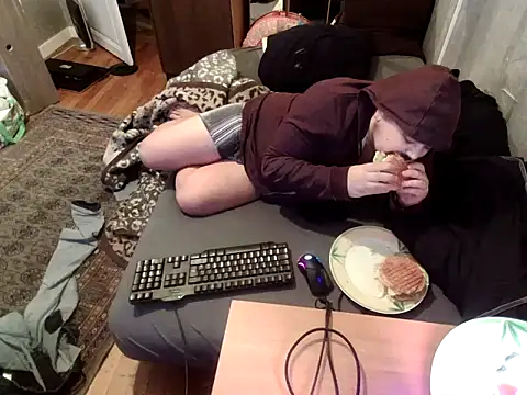 Bebemickey75 online show from March 9, 3:05 pm