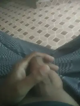 Snapshot of deshifuckers chatting on January 30, 2:06 am deshifuckers online show from January 30, 2:06 am