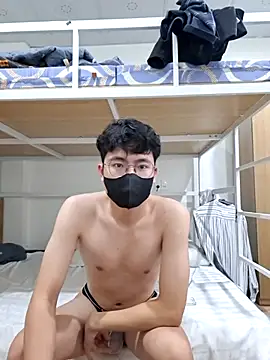 Gwencloudy online show from February 24, 4:13 am