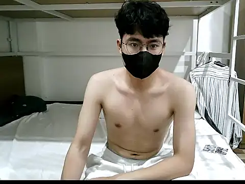 Gwencloudy online show from February 22, 9:21 am