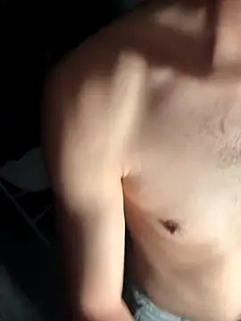 demonslayerr999 online show from October 4, 6:07 am