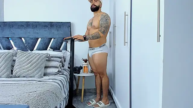 Zack Froone online show from November 6, 1:58 pm