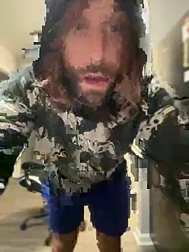 4kUsh2Fashion0 online show from March 5, 7:06 pm