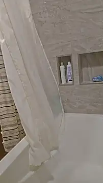 bigdeal698 online show from February 6, 9:17 am