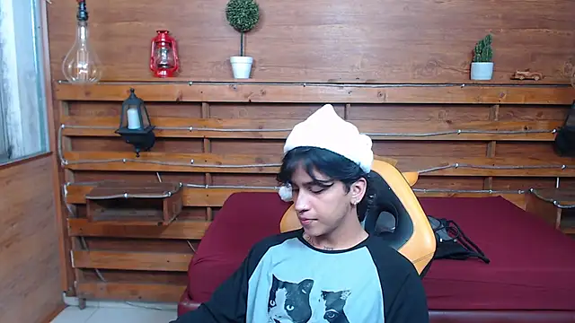 alex 477 online show from December 17, 12:23 pm