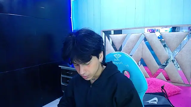 alex 477 online show from November 20, 11:53 am