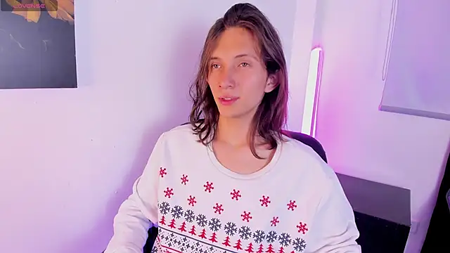 Feniix   online show from December 13, 3:38 am