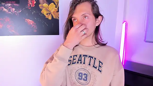 Feniix   online show from December 10, 3:41 am