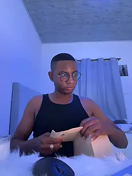 Arwens bell08 online show from February 6, 12:33 am