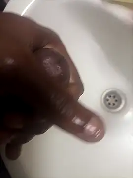 Kenyan prince online show from April 1, 9:45 pm