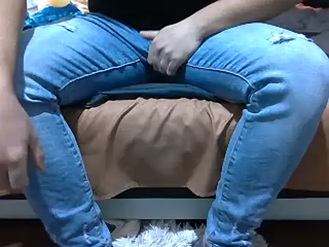 Snapshot of marianmin chatting on February 16, 11:59 am marianmin online show from February 16, 11:59 am