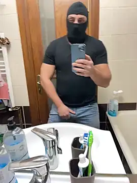 Snapshot of marianmin chatting on February 17, 10:51 am marianmin online show from February 17, 10:51 am