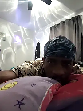 icyMike43 online show from March 15, 6:21 am