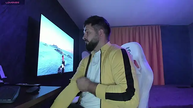 Eduu2322 online show from October 6, 8:13 pm