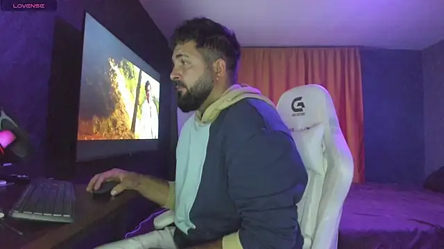 Eduu2322 online show from October 3, 9:20 pm