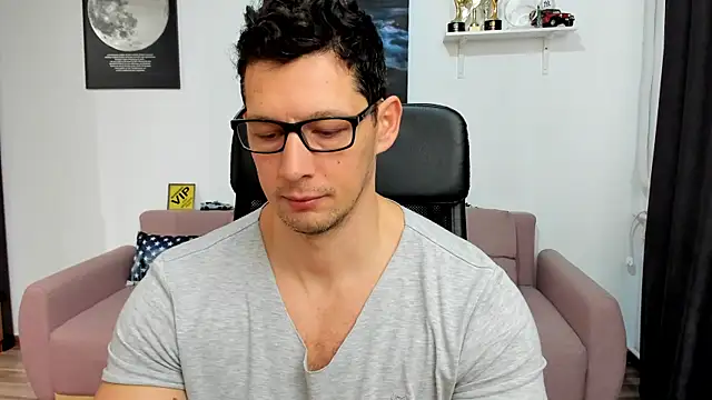 BrutusK08 online show from January 16, 9:01 am