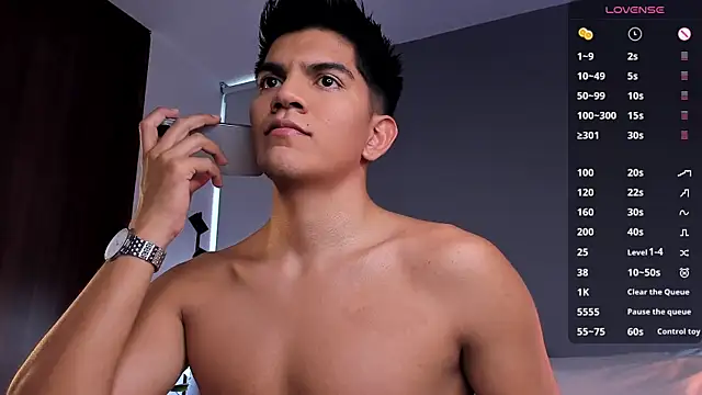 santiago 01 online show from April 7, 9:48 pm