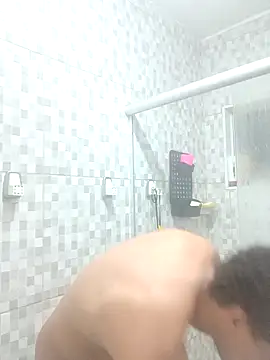 Snapshot of Nicolaskribeiro chatting on October 18, 10:37 pm Nicolaskribeiro online show from October 18, 10:37 pm