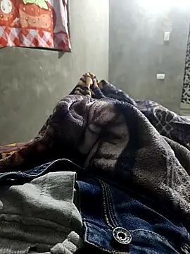 javihot1999 online show from November 17, 12:13 am