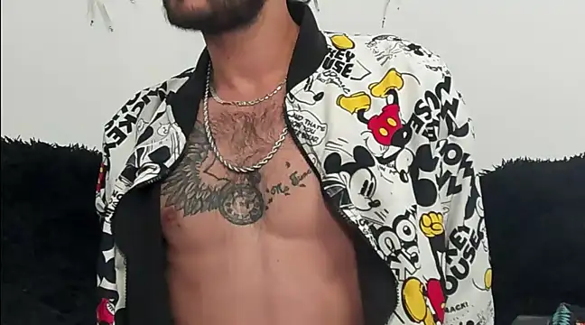 Snapshot of enzo_herrera01 chatting on March 3, 3:14 pm enzo herrera01 online show from March 3, 3:14 pm