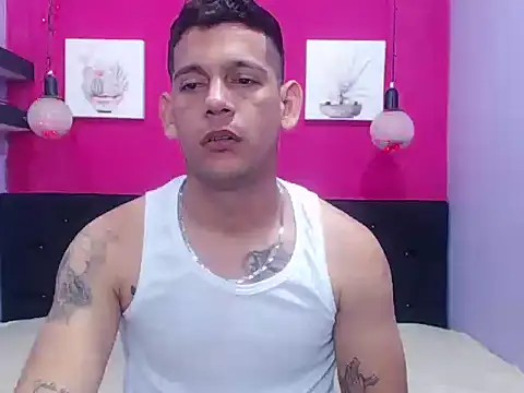 master monstercock  online show from April 13, 11:38 pm