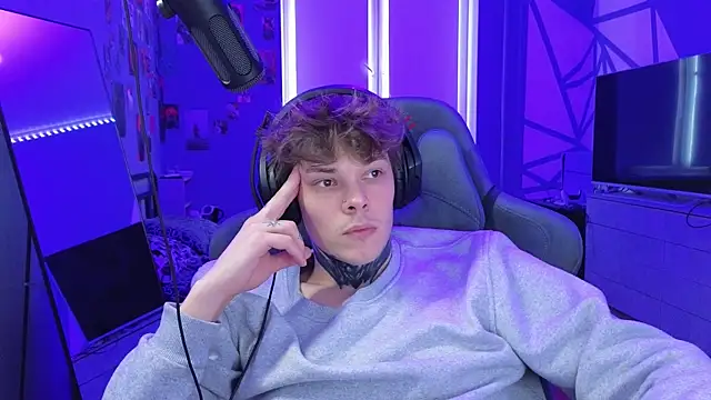 DENIS HERE online show from February 15, 12:01 pm