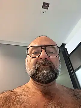 chainjulious online show from May 14, 12:58 pm