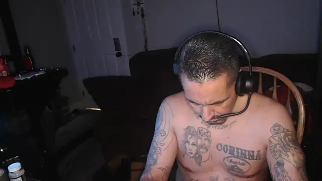 Snapshot of jess2fuck chatting on October 30, 2:57 am jess2fuck online show from October 30, 2:57 am