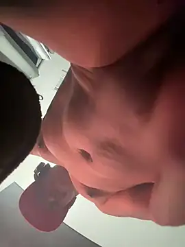 Snapshot of jess2fuck chatting on January 31, 4:27 pm jess2fuck online show from January 31, 4:27 pm