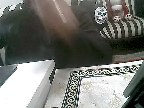 MezaRDanOnLineee online show from February 2, 10:28 pm