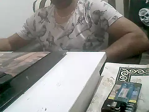 MezaRDanOnLineee online show from March 1, 10:42 pm