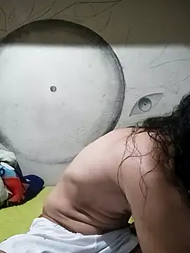 iirgastam3 online show from December 13, 11:33 pm