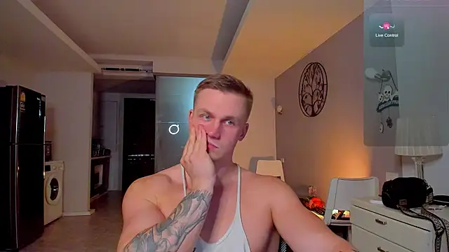 Samuel Andrew online show from December 3, 3:01 am