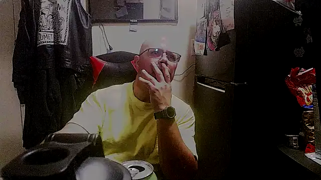 KrazyLegz online show from September 29, 1:37 am