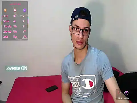 roberth eduard2 online show from May 5, 1:51 am